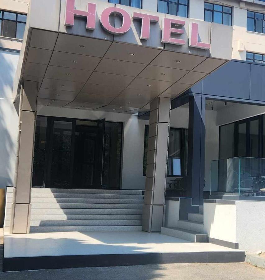Hotel Savior Vaslui Luaran gambar